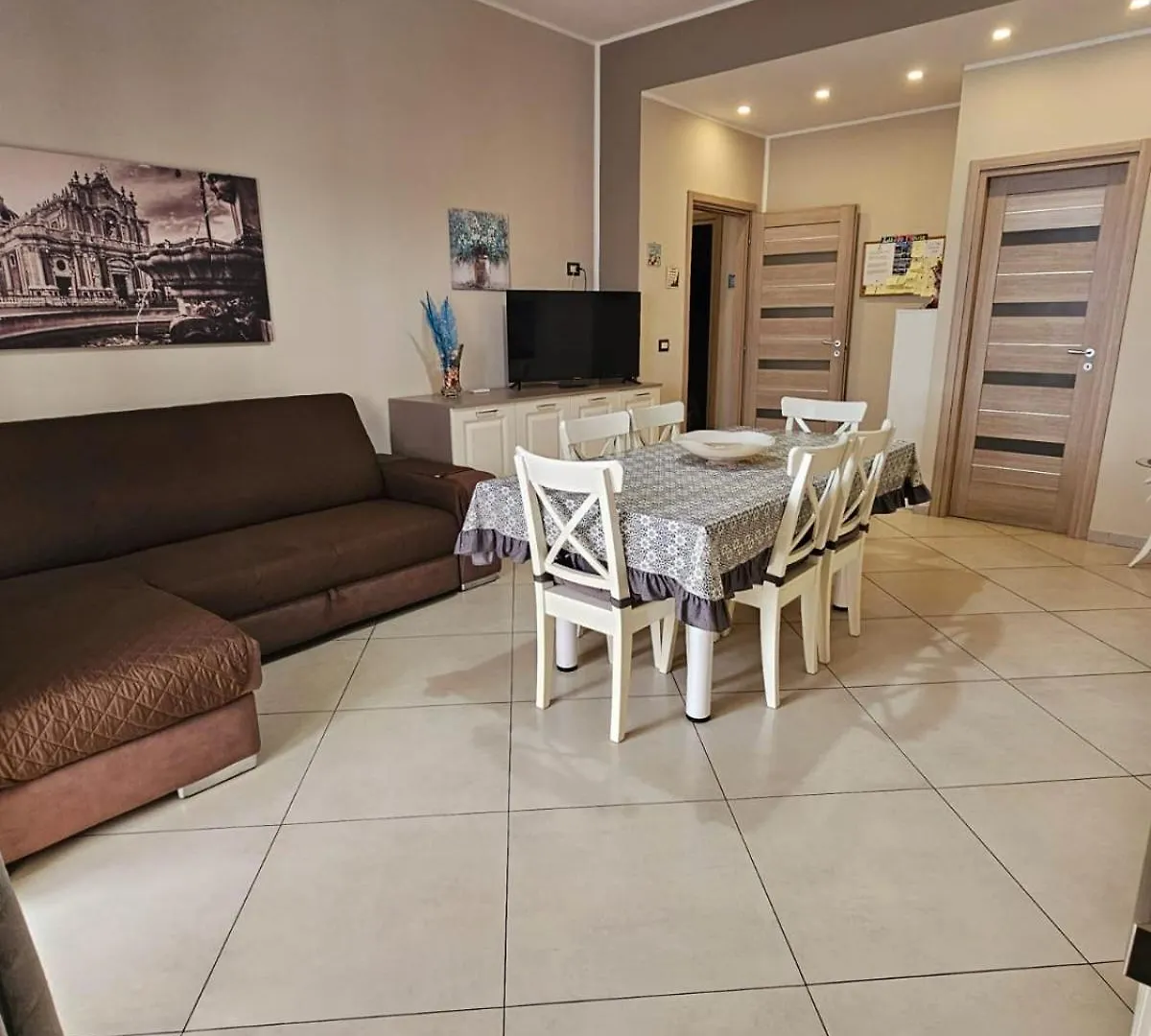 Lu&To House Catania Daire